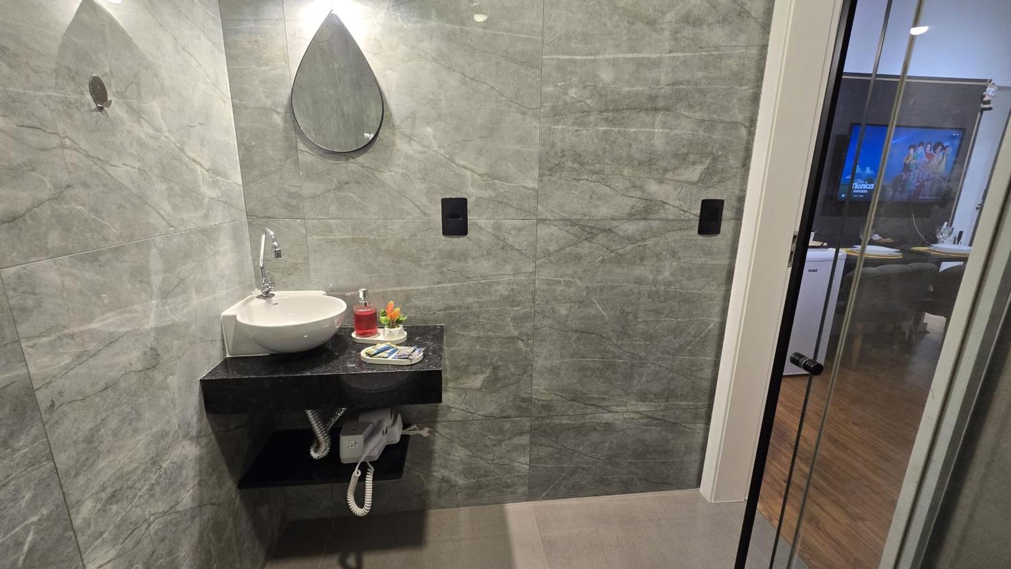 테레소폴리스 Loft Moderno E Aconchegante A Dois Passos Da Feirinha Do Alto! 아파트 외부 사진